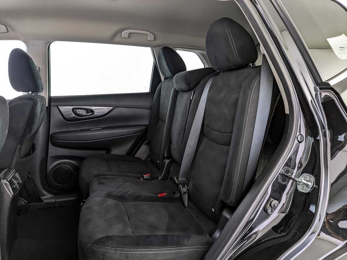 Б/У Ниссан Икс-Трейл 2017 года. Фото: #17