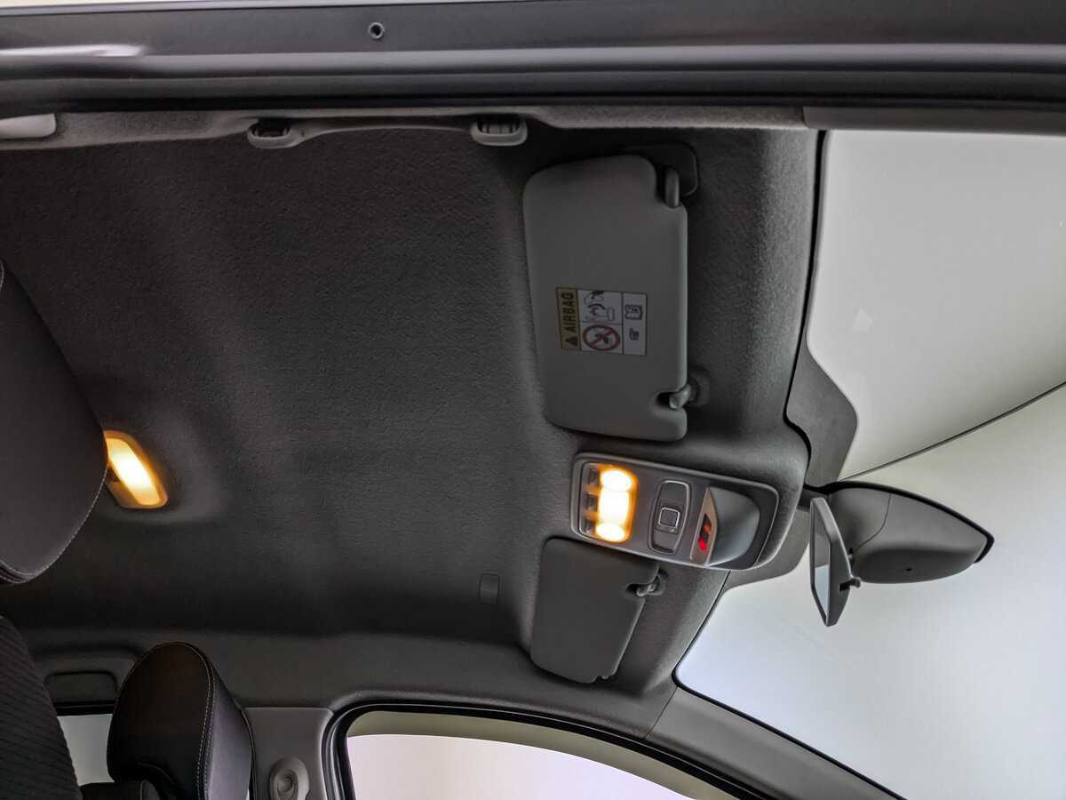 Б/У Рено Каптюр 2021 года. Фото: #18