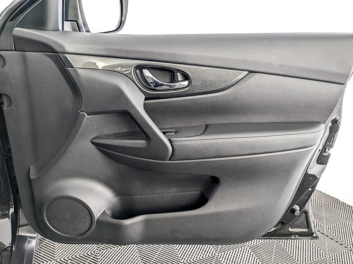 Б/У Ниссан Икс-Трейл 2017 года. Фото: #24