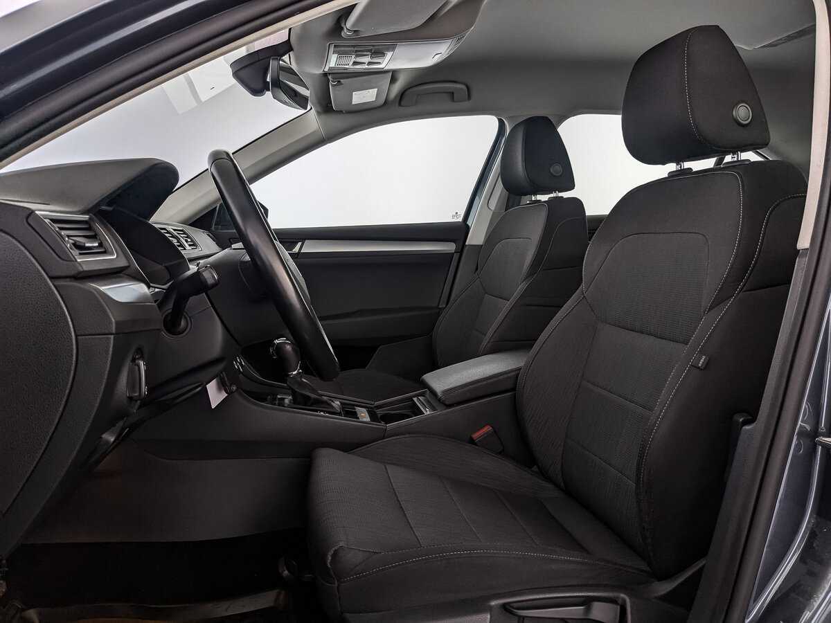 Б/У Шкода Суперб 2019 года. Фото: #19