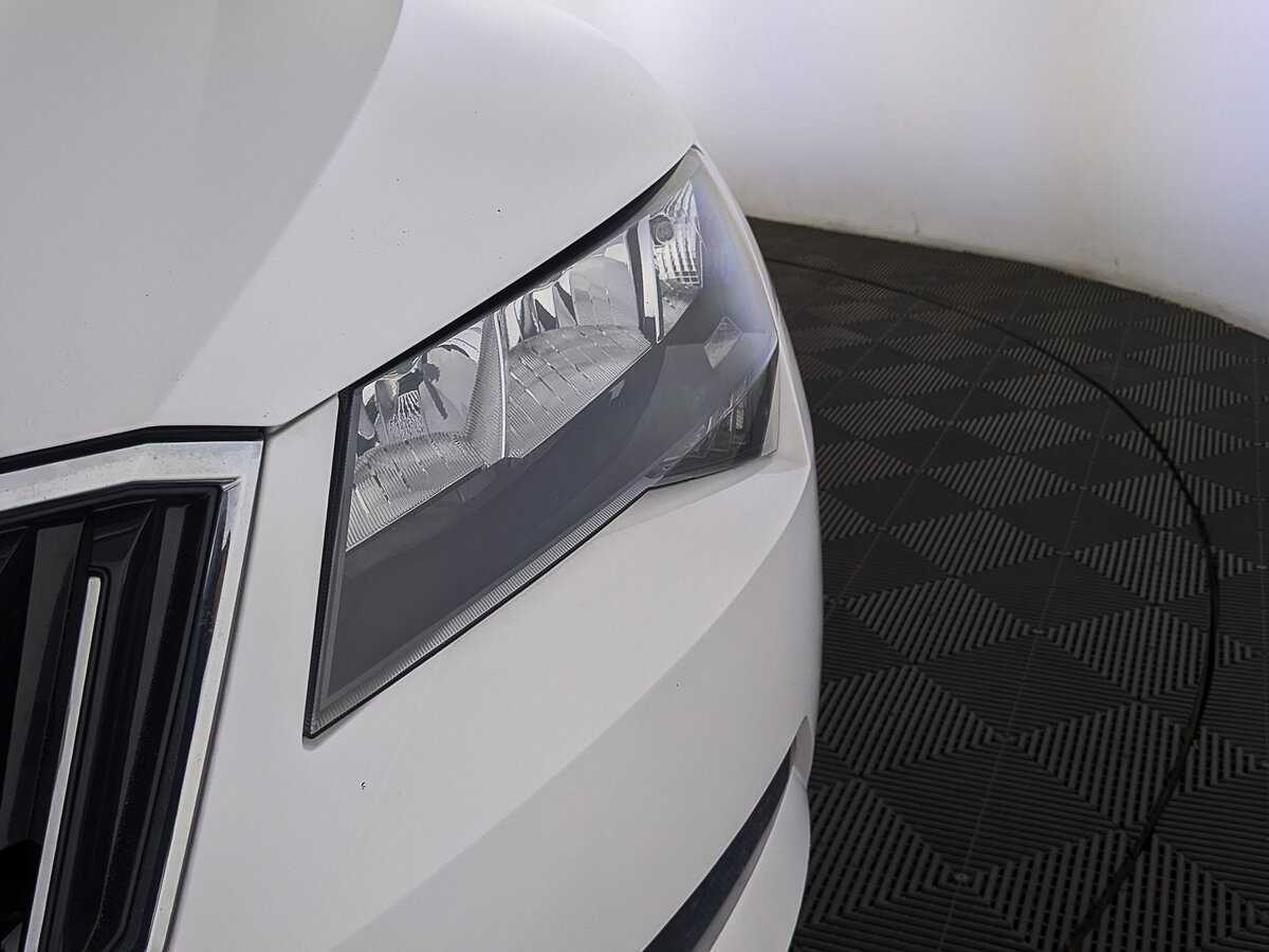 Б/У Шкода Суперб 2017 года. Фото: #10