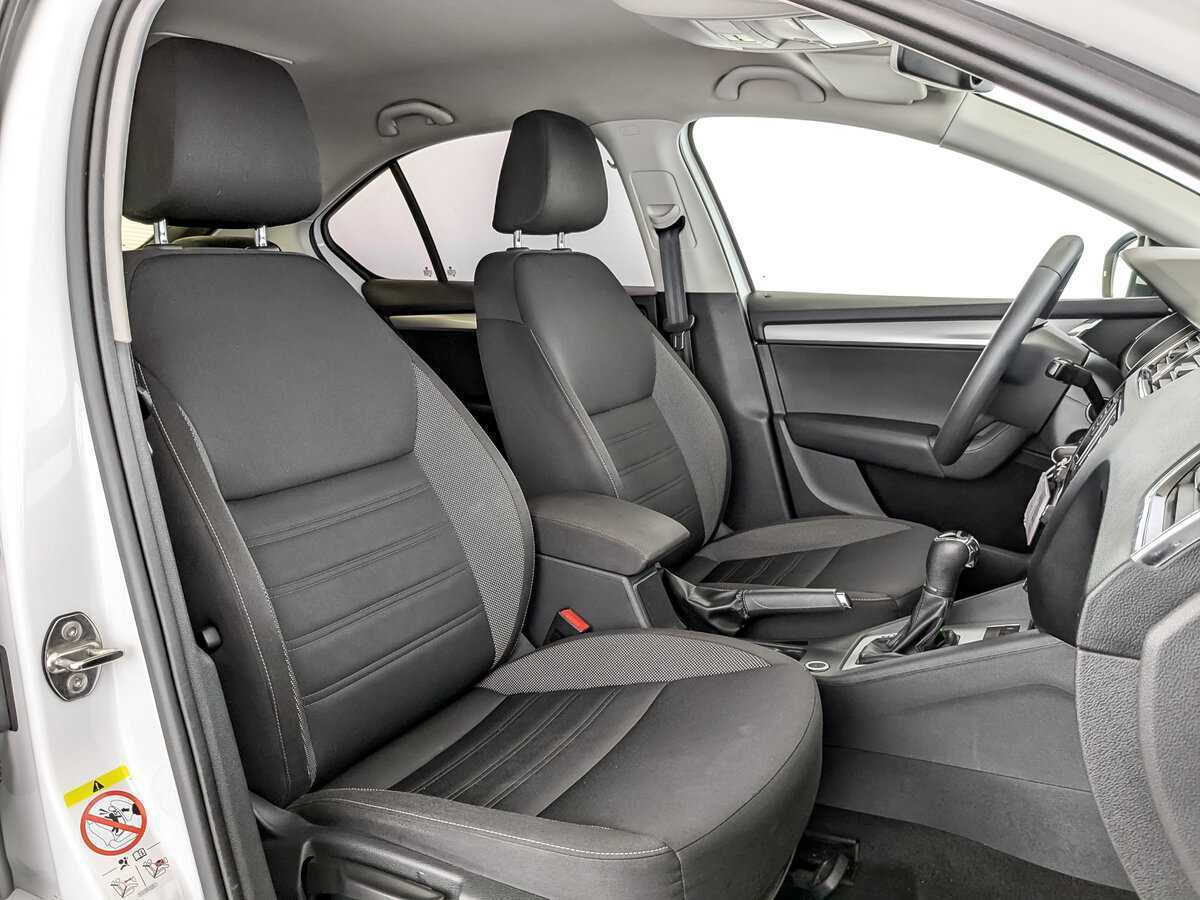 Б/У Шкода Октавия 2018 года. Фото: #22