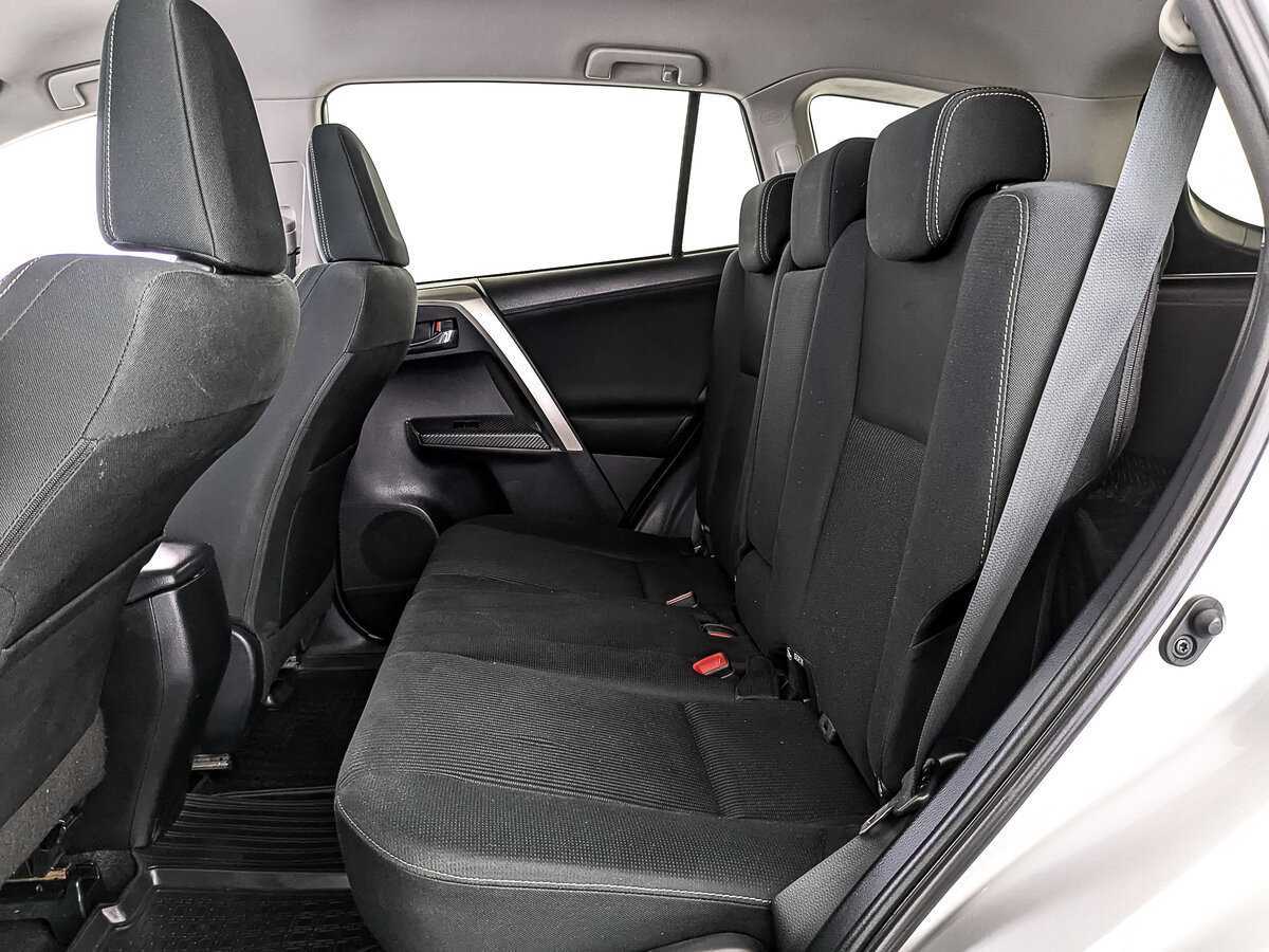 Б/У Тойота Рав4 2013 года. Фото: #17