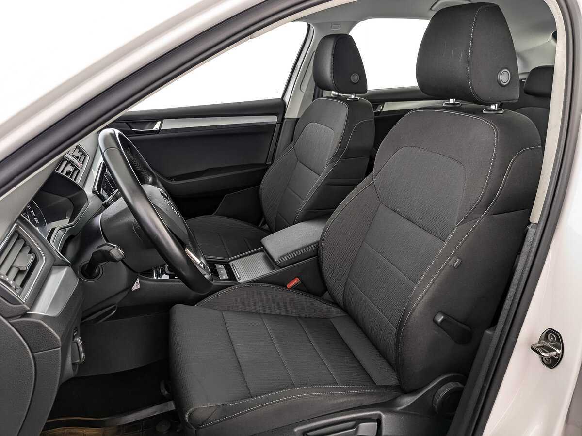 Б/У Шкода Суперб 2018 года. Фото: #19