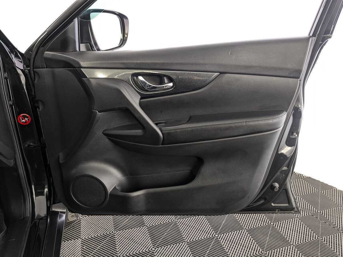 Б/У Ниссан Икс-Трейл 2015 года. Фото: #20