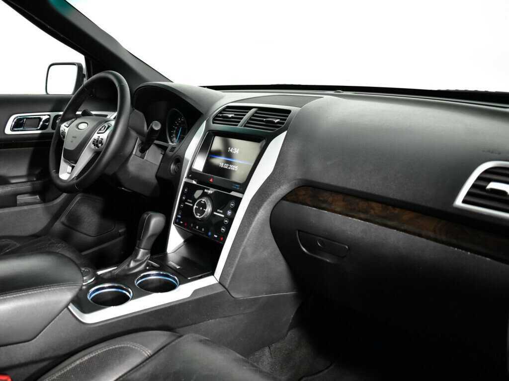 Б/У Форд Експлорер 2014 года. Фото: #8