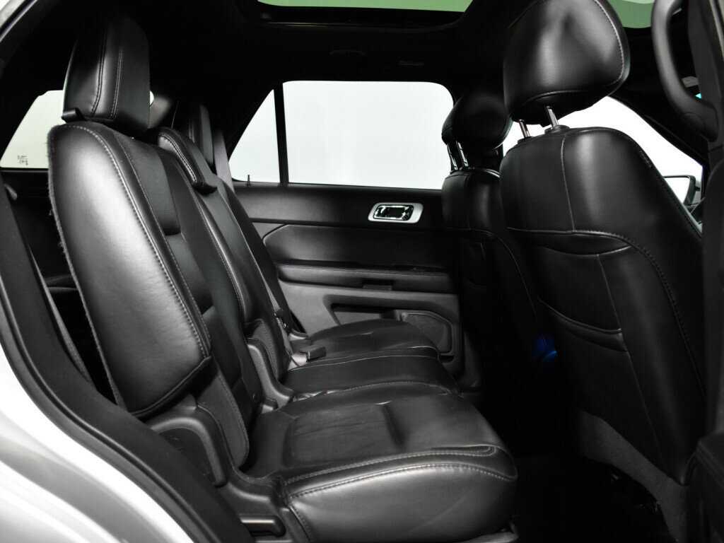 Б/У Форд Експлорер 2014 года. Фото: #9