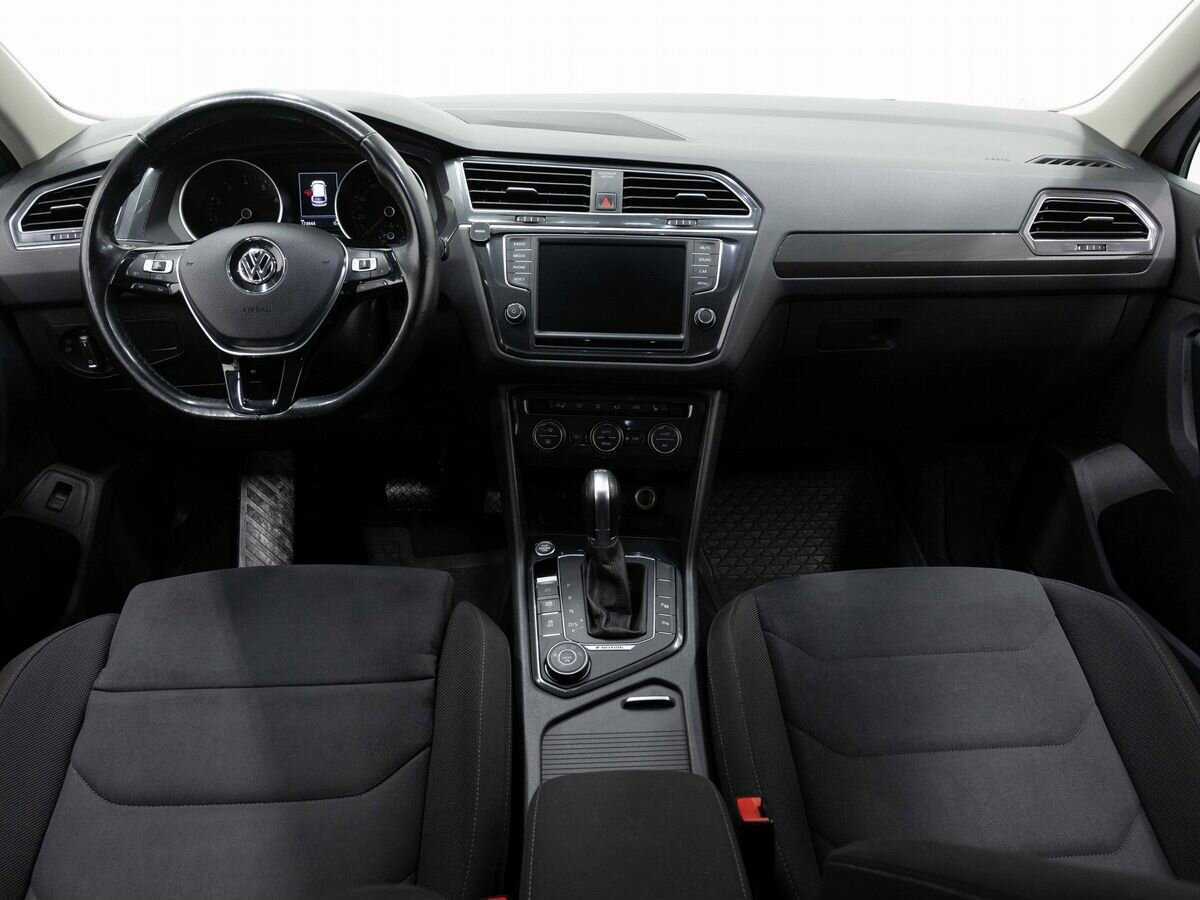 Б/У Фольксваген Тигуан 2017 года. Фото: #13