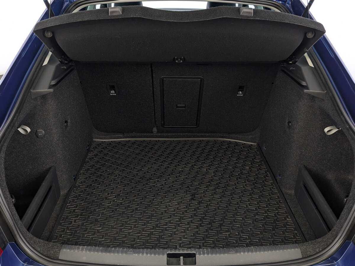 Б/У Шкода Октавия 2019 года. Фото: #9