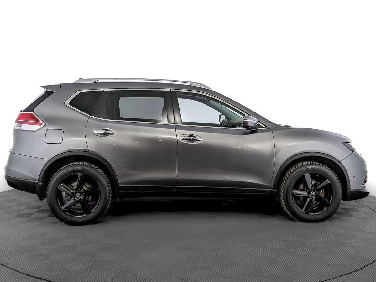 Б/У Ниссан Икс-Трейл 2017 года. Фото: #3