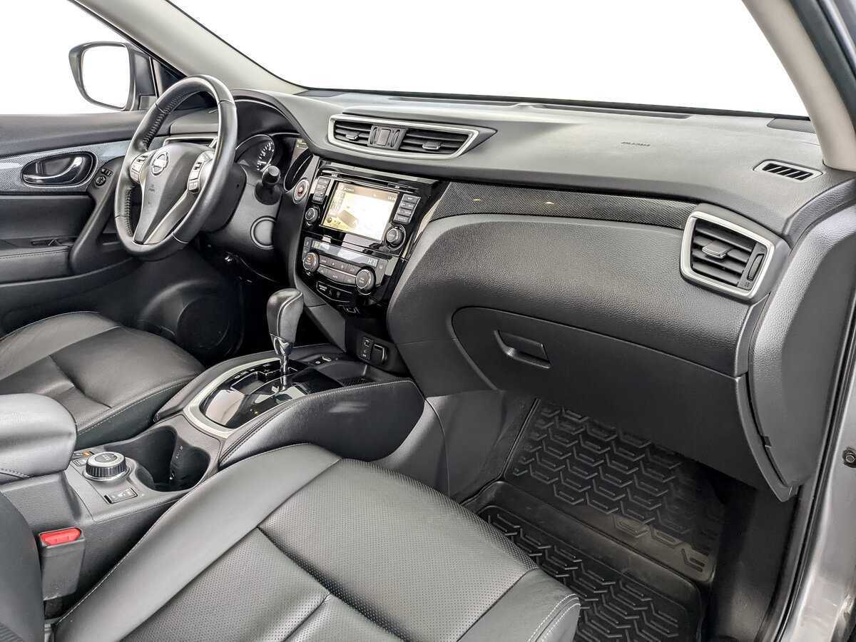 Б/У Ниссан Икс-Трейл 2017 года. Фото: #10