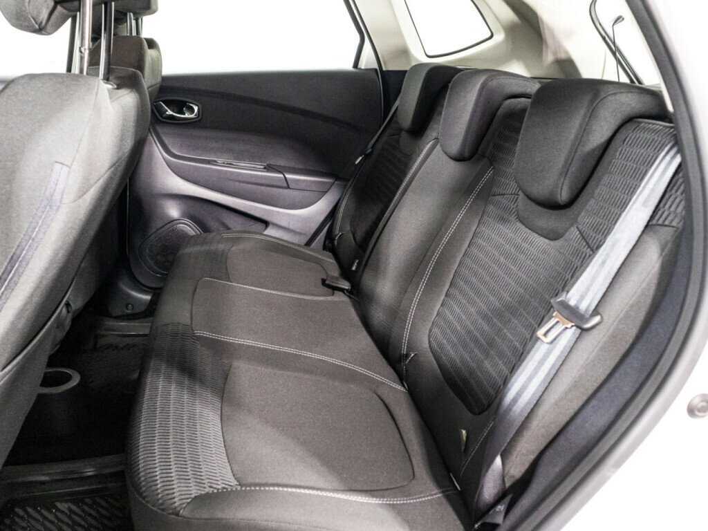 Б/У Рено Каптюр 2018 года. Фото: #9