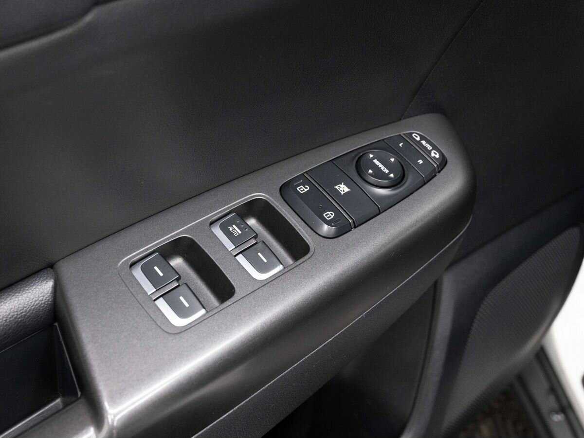 Б/У Киа Спортейдж 2016 года. Фото: #17