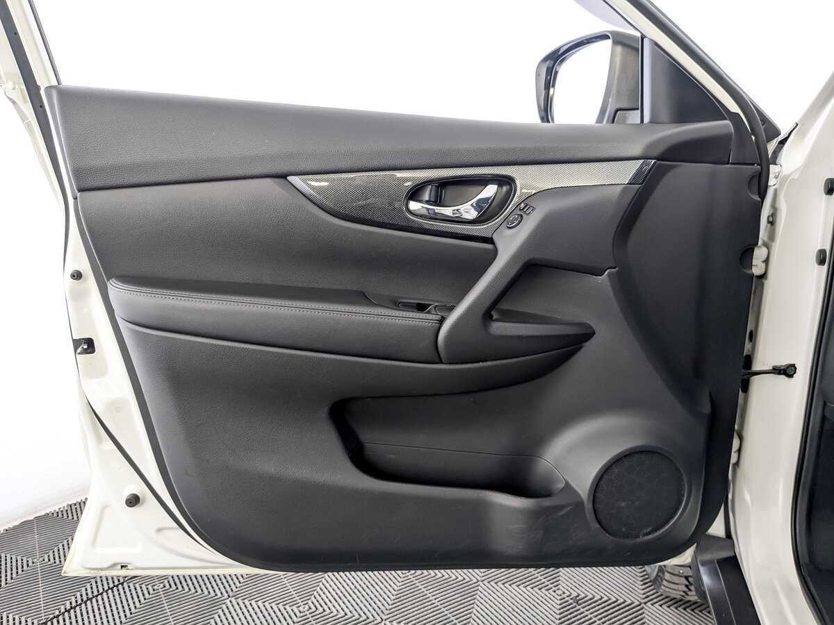 Б/У Ниссан Икс-Трейл 2016 года. Фото: #18