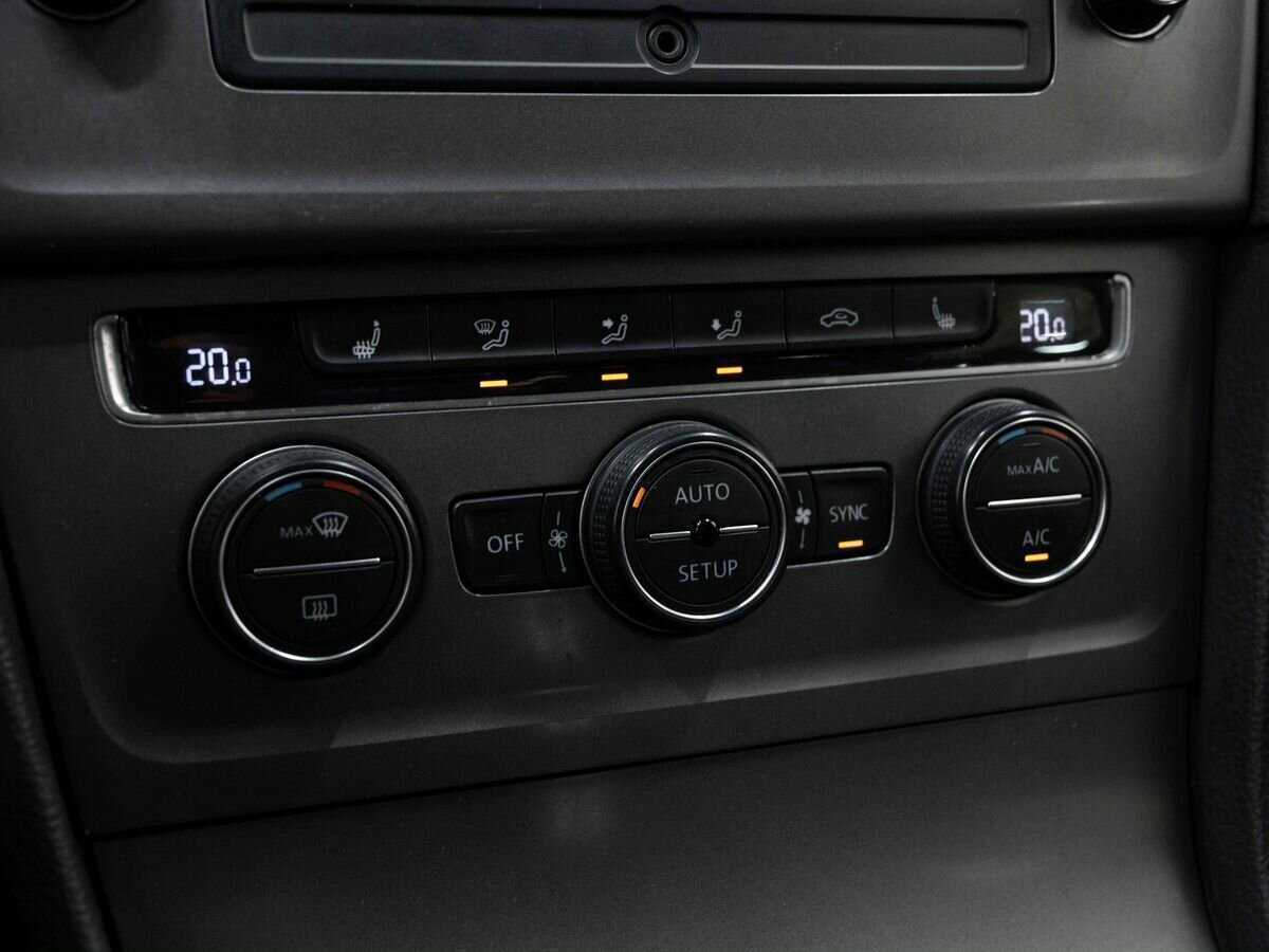 Б/У Фольксваген Гольф 2013 года. Фото: #17