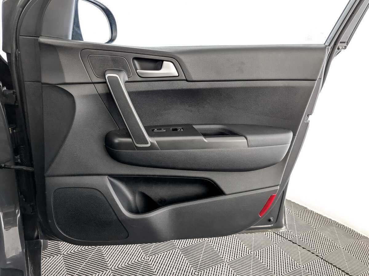 Б/У Киа Спортейдж 2019 года. Фото: #21