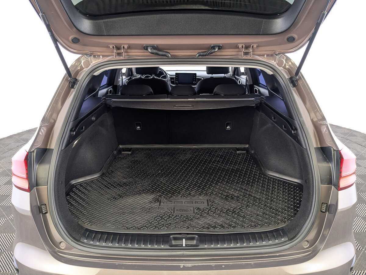 Б/У Киа Сид 2021 года. Фото: #9