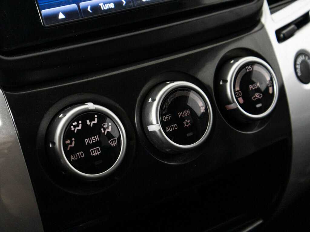 Б/У Митсубиши Паджеро Спорт 2014 года. Фото: #15