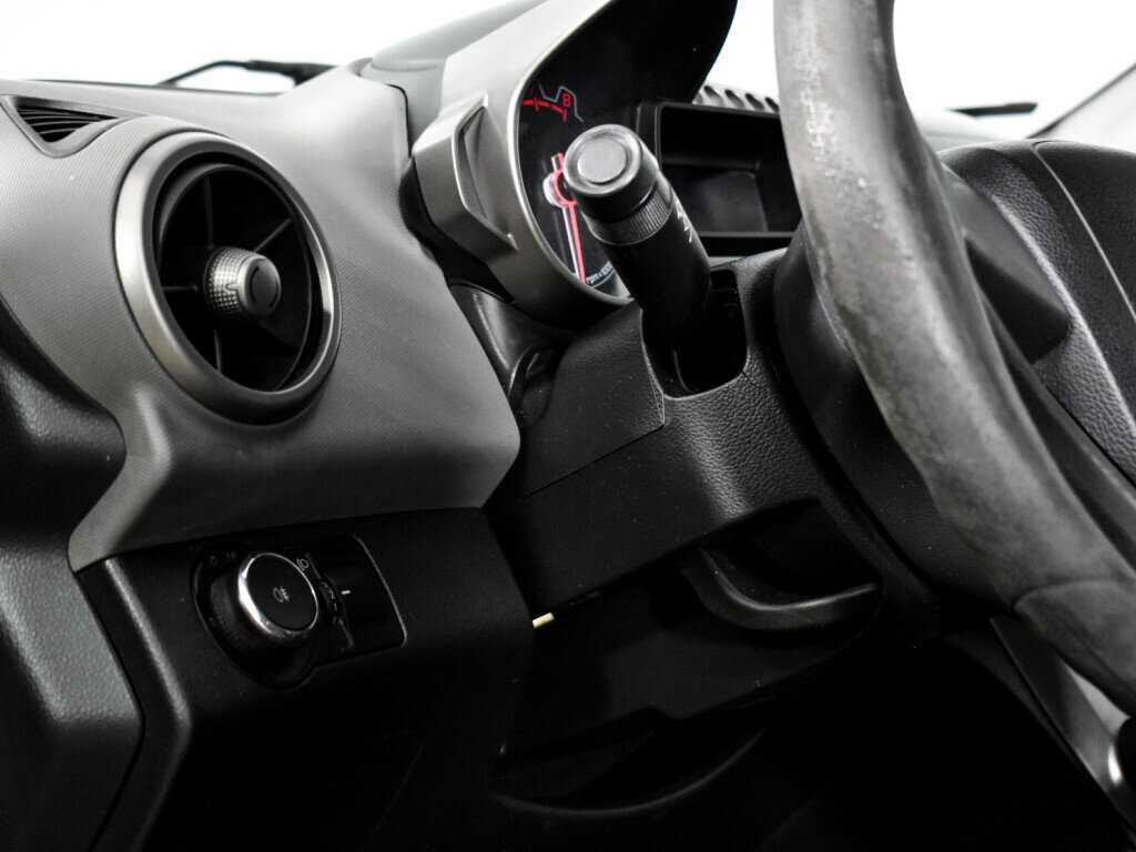 Б/У Шевроле Авео 2013 года. Фото: #9