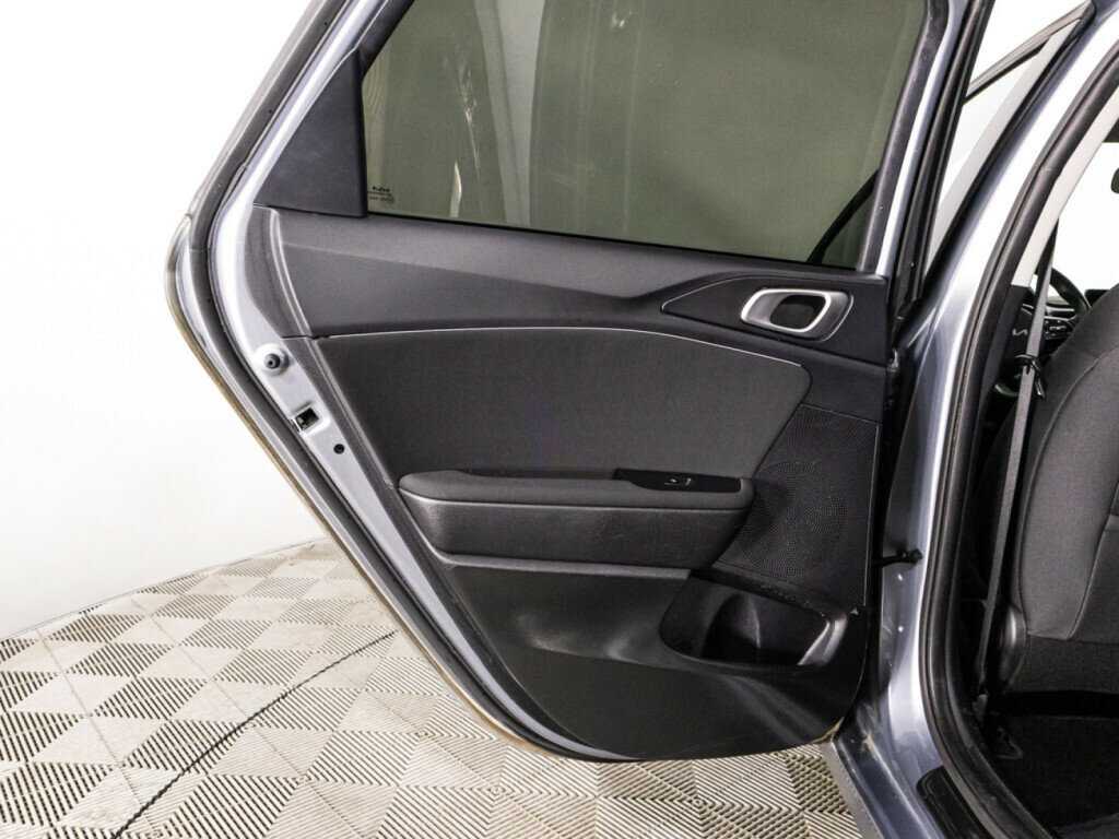 Б/У Киа Сид 2022 года. Фото: #22