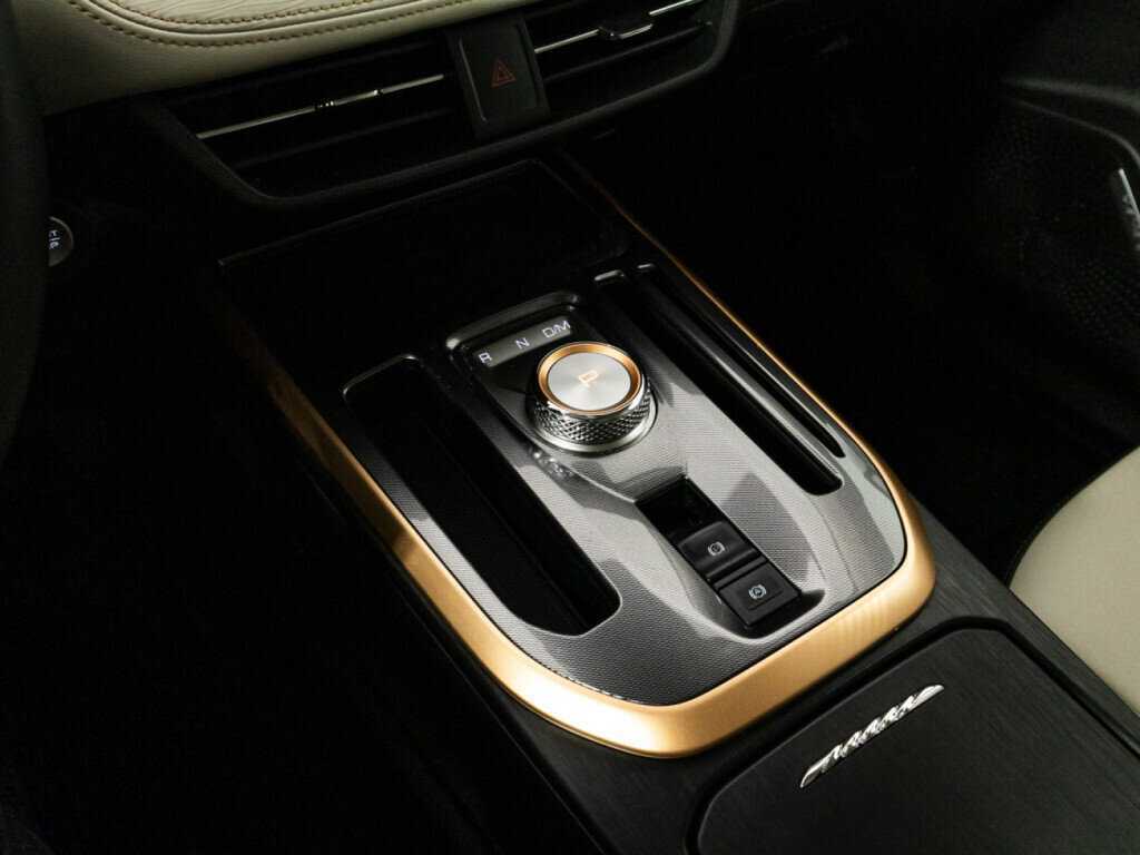 Б/У Хавал Джолион 2023 года. Фото: #18