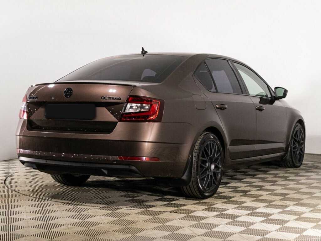 Б/У Шкода Октавия 2017 года. Фото: #4