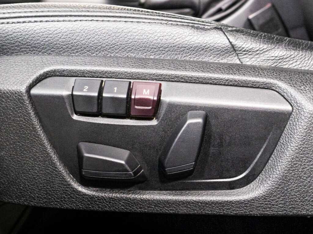 Б/У БМВ 3 серии 2012 года. Фото: #17