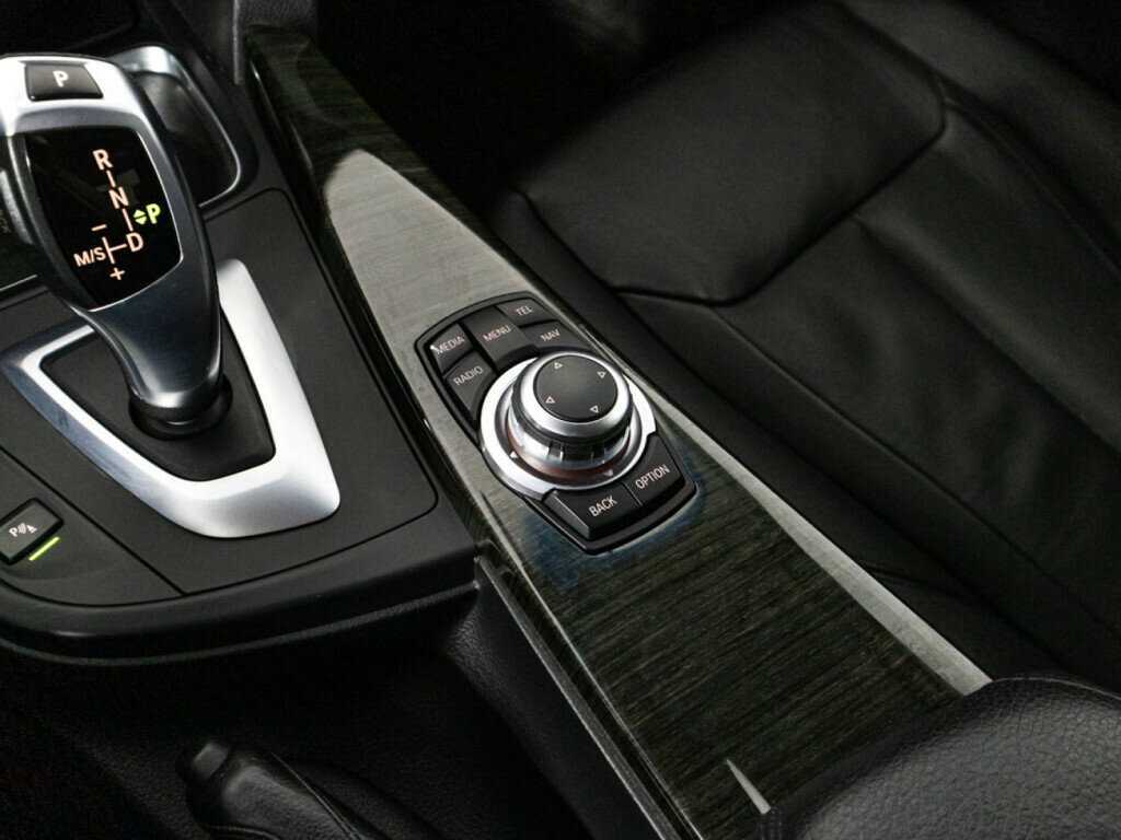 Б/У БМВ 3 серии 2012 года. Фото: #18