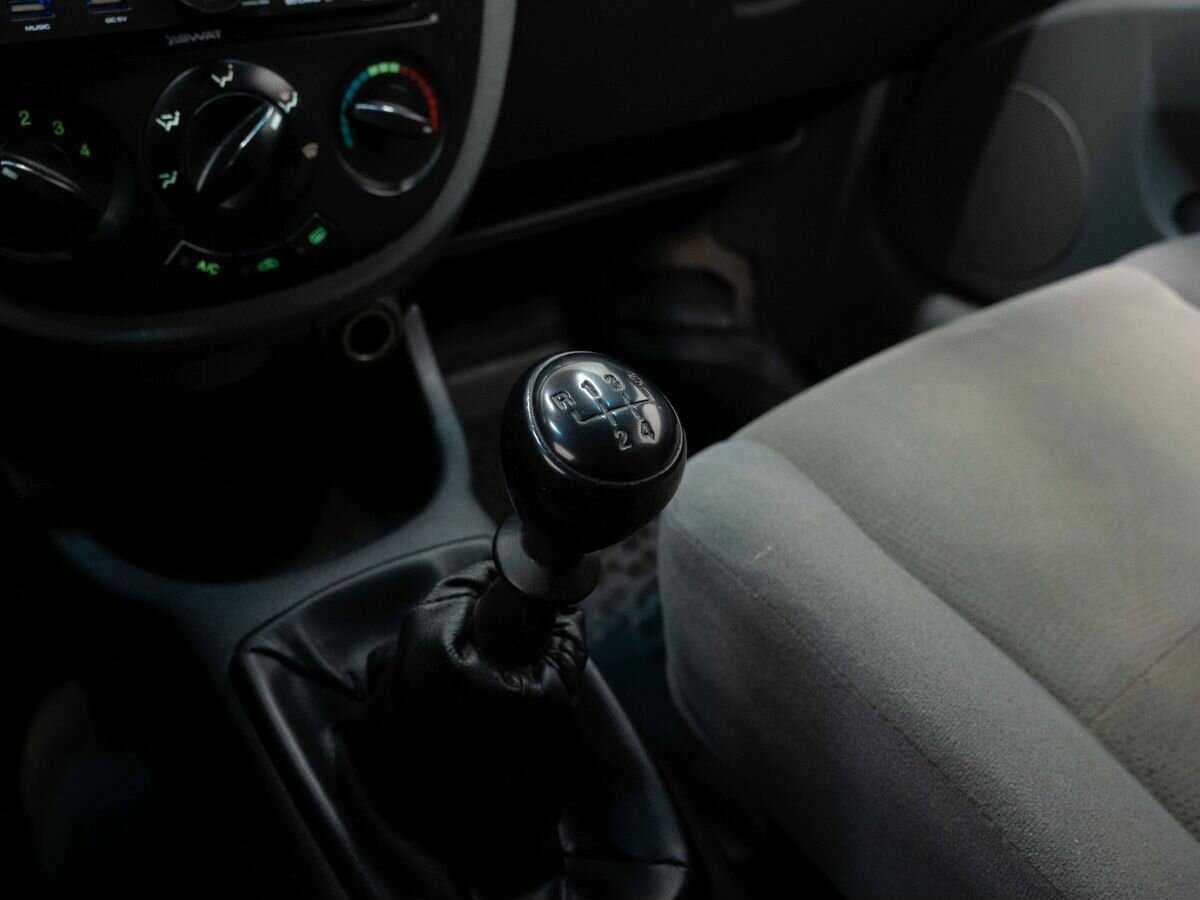 Б/У Дэу Гентра 2013 года. Фото: #18