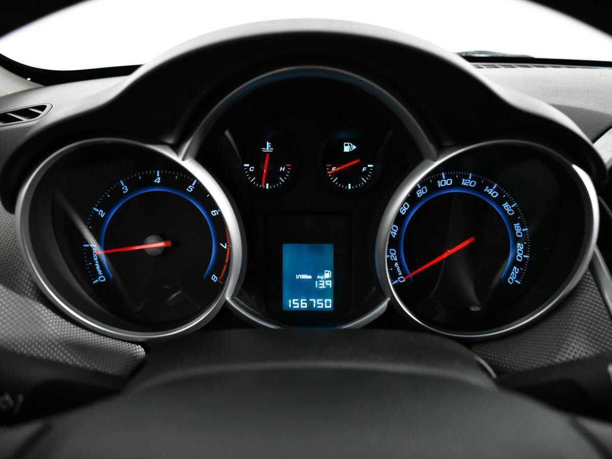 Б/У Шевроле Круз 2013 года. Фото: #10