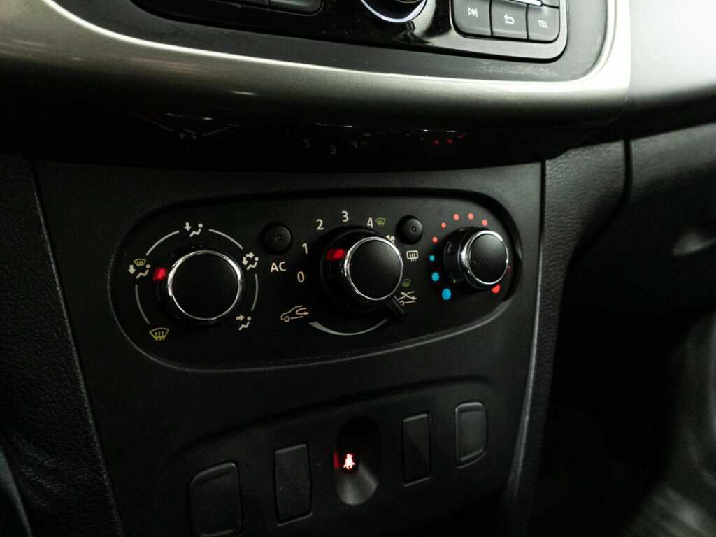 Б/У Рено Сандеро 2021 года. Фото: #14