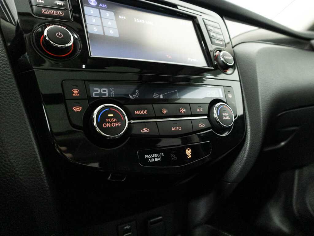 Б/У Ниссан Икс-Трейл 2017 года. Фото: #16