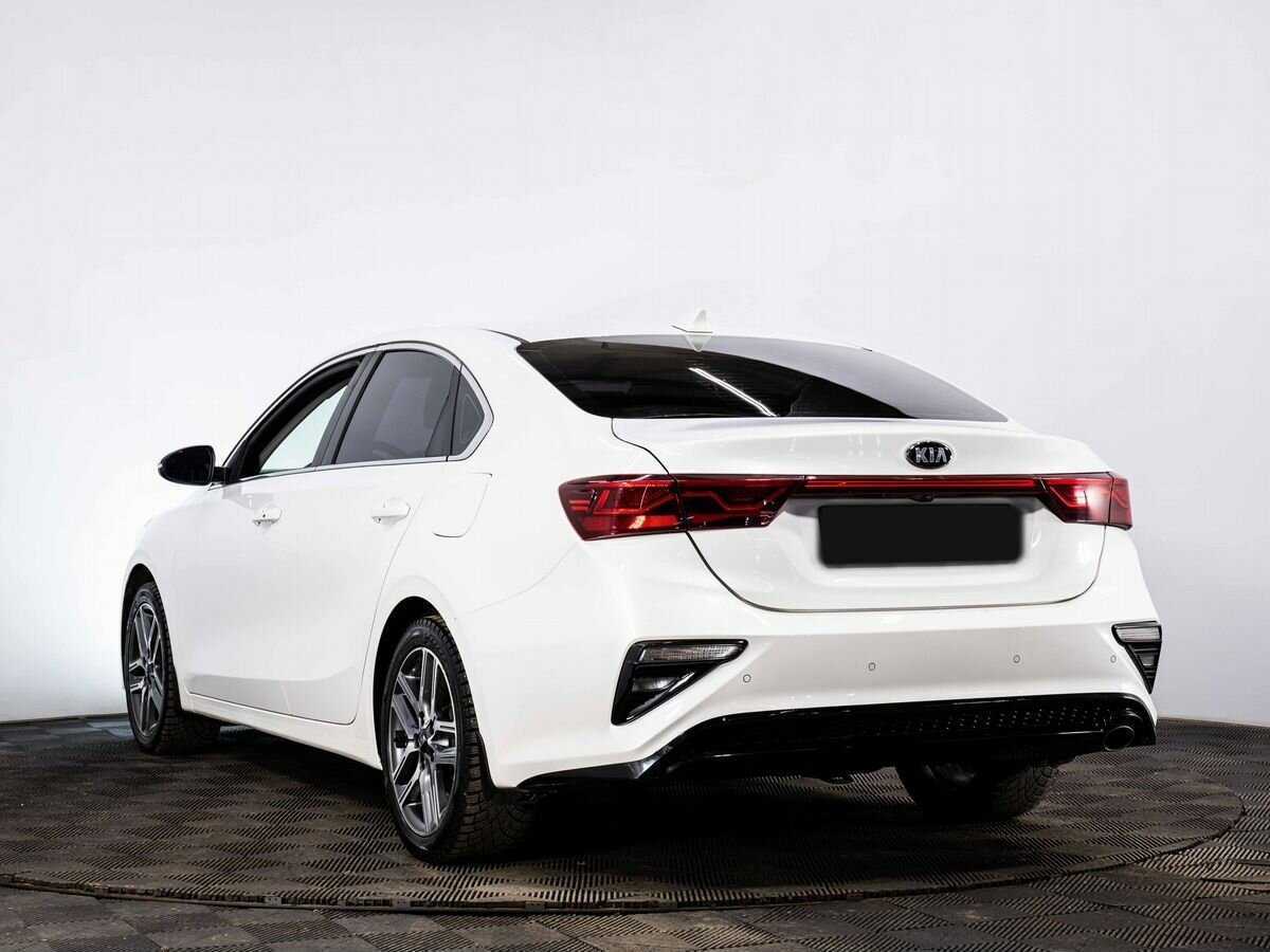 Б/У Киа Церато 2018 года. Фото: #3