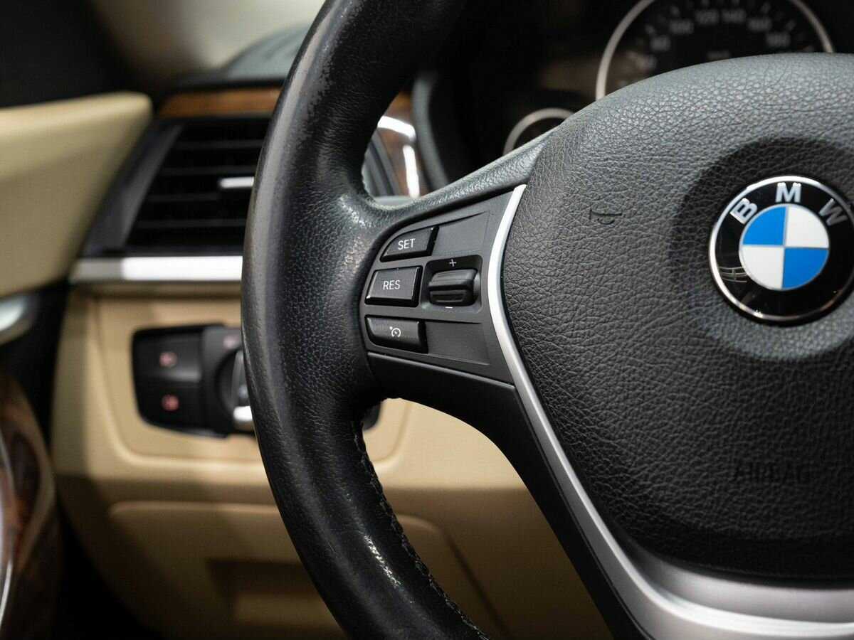 Б/У БМВ 3 серии 2013 года. Фото: #14