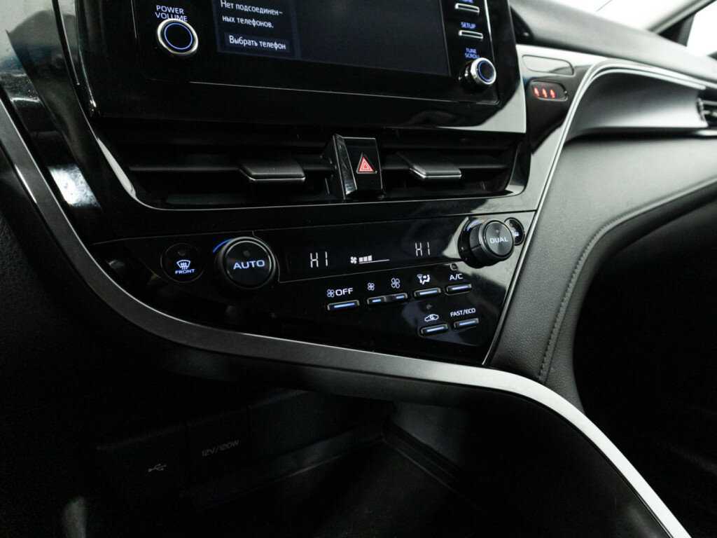 Б/У Тойота Камри 2021 года. Фото: #16