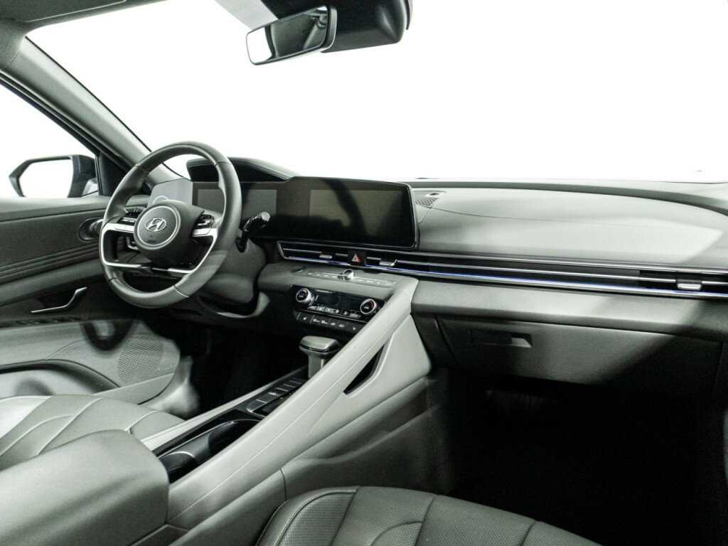 Б/У Хендай Елантра 2021 года. Фото: #8