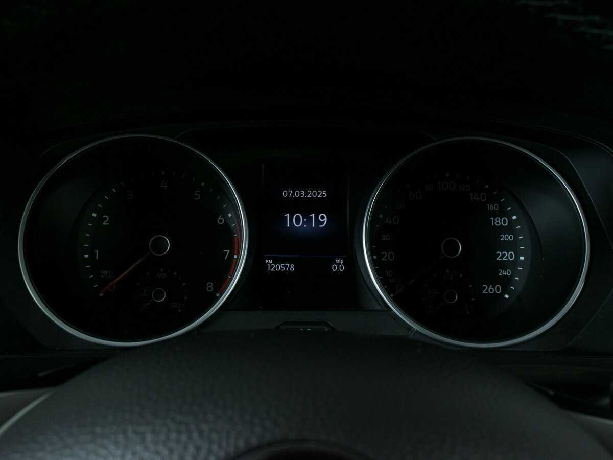 Б/У Фольксваген Тигуан 2018 года. Фото: #10