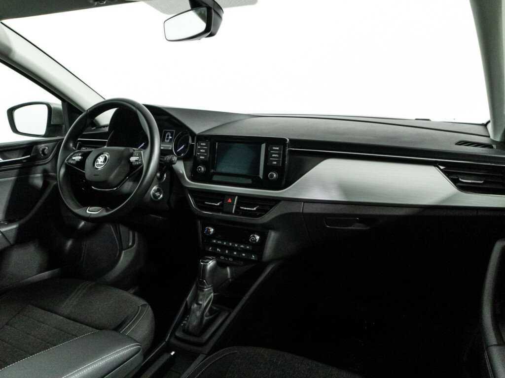 Б/У Шкода Рапид 2021 года. Фото: #8