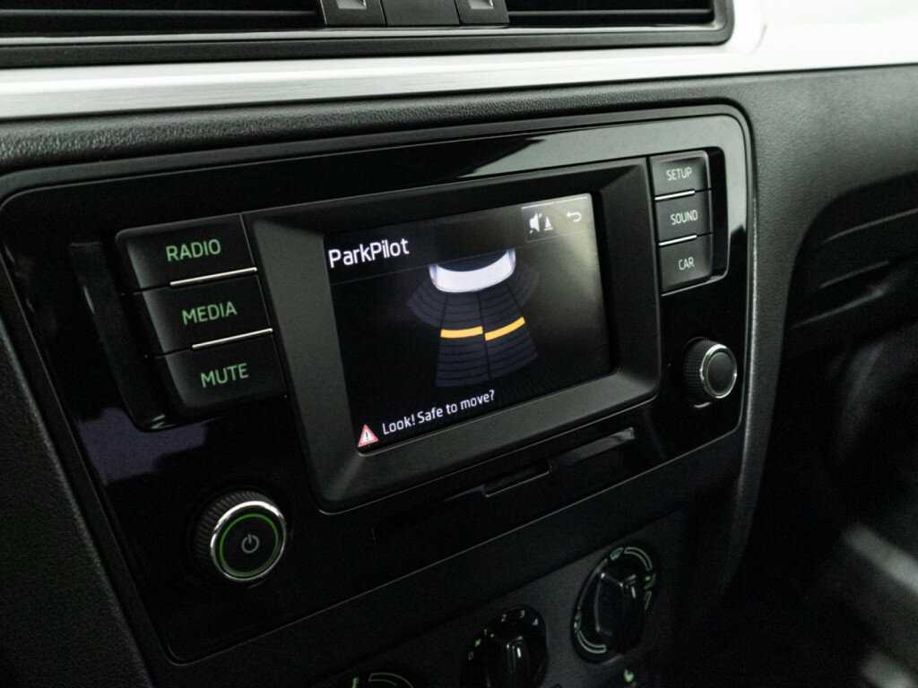 Б/У Шкода Рапид 2016 года. Фото: #15