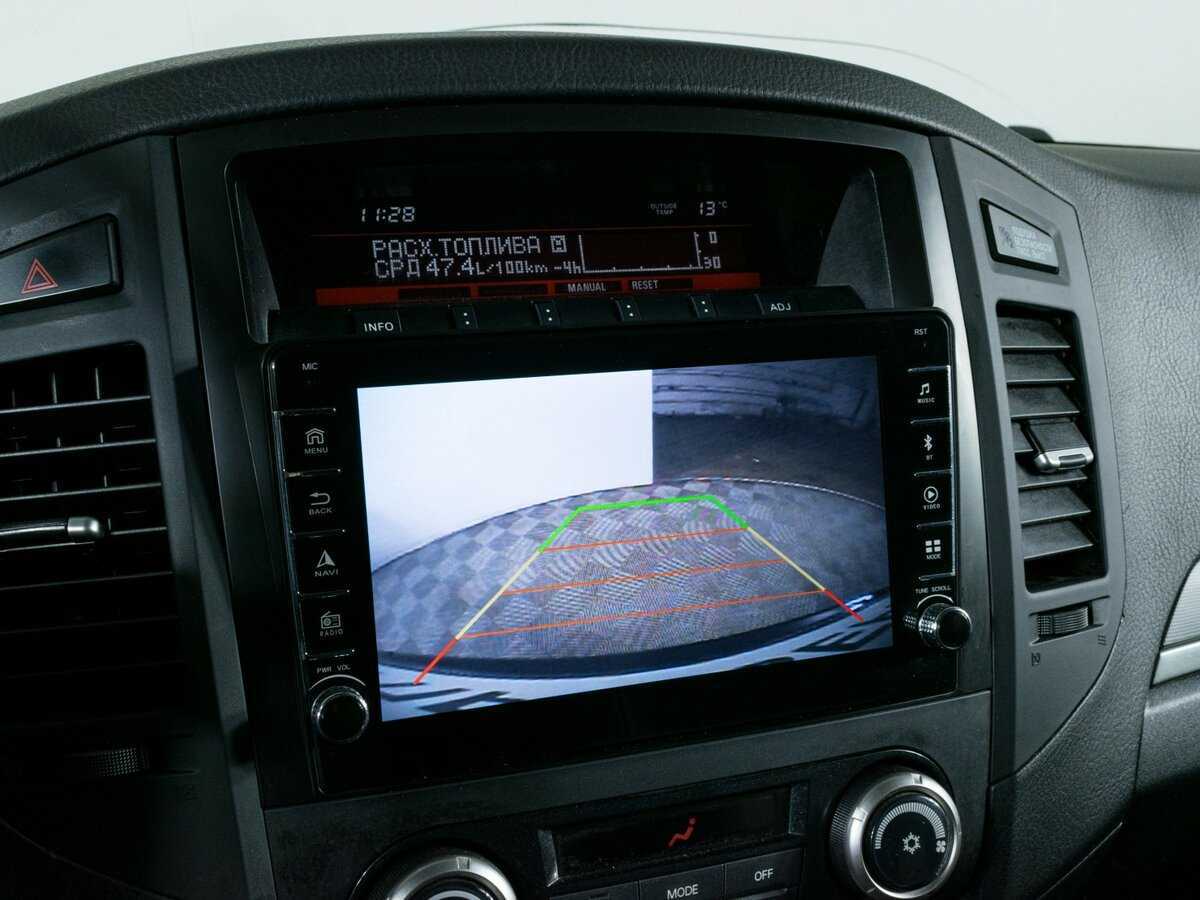 Б/У Митсубиши Паджеро 2013 года. Фото: #14