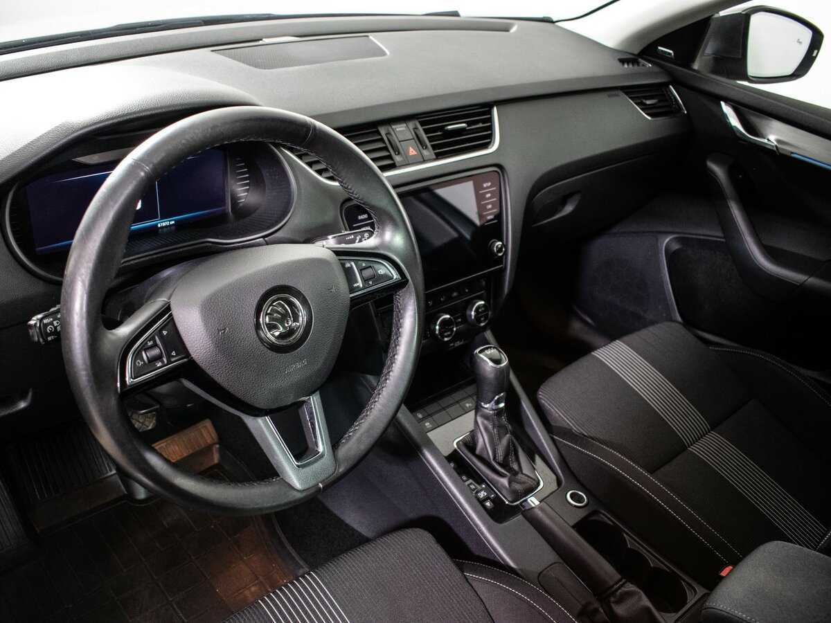 Б/У Шкода Октавия 2019 года. Фото: #8