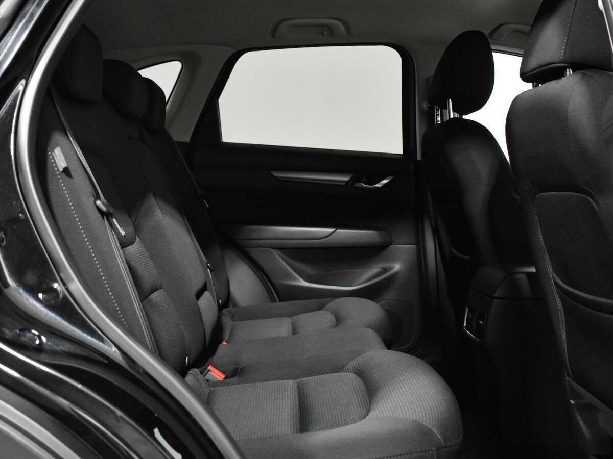 Б/У Мазда Ц-Икс-5 2017 года. Фото: #9