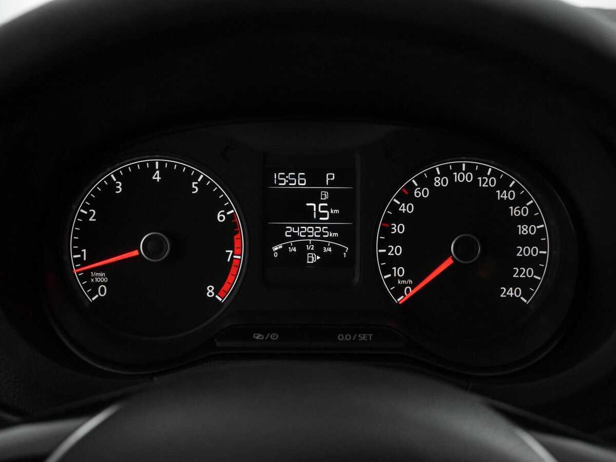 Б/У Фольксваген Поло 2016 года. Фото: #17