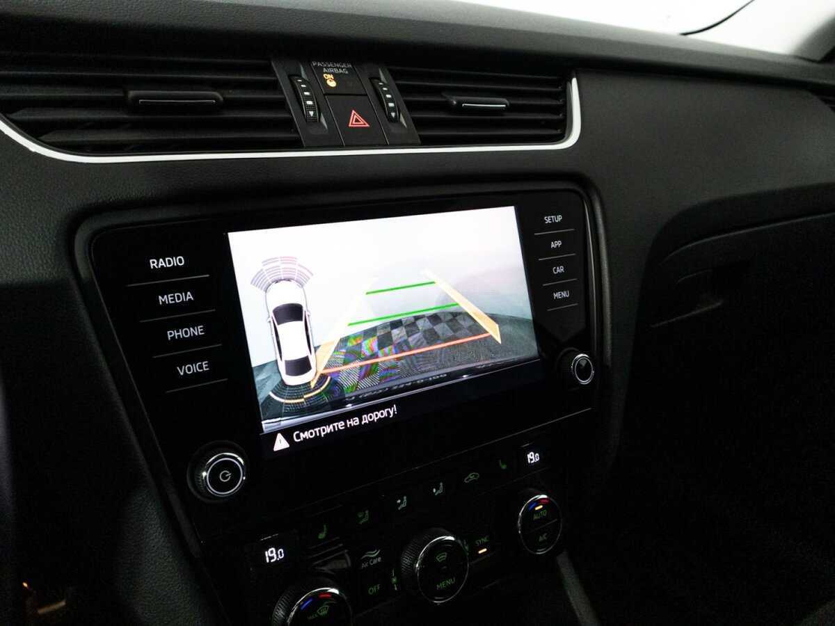 Б/У Шкода Октавия 2020 года. Фото: #17