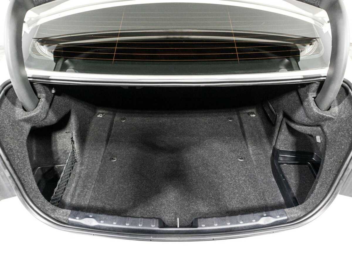 Б/У БМВ 3 серии 2013 года. Фото: #16