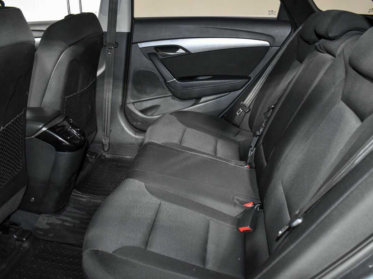 Б/У Хендай ай40 2015 года. Фото: #11