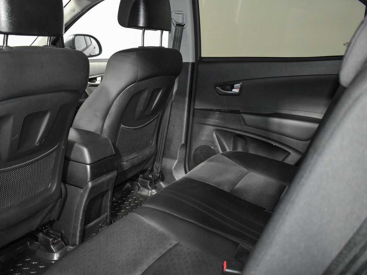 Б/У Сан-Ён Актион 2013 года. Фото: #10