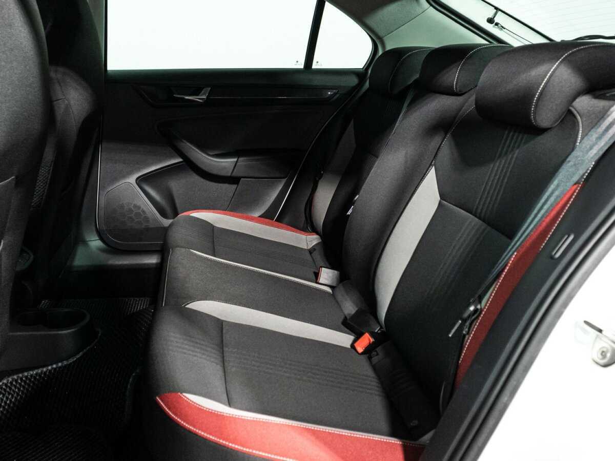 Б/У Шкода Рапид 2019 года. Фото: #9