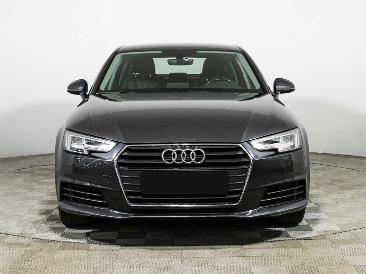 Б/У Ауди А4 2017 года. Фото: #1