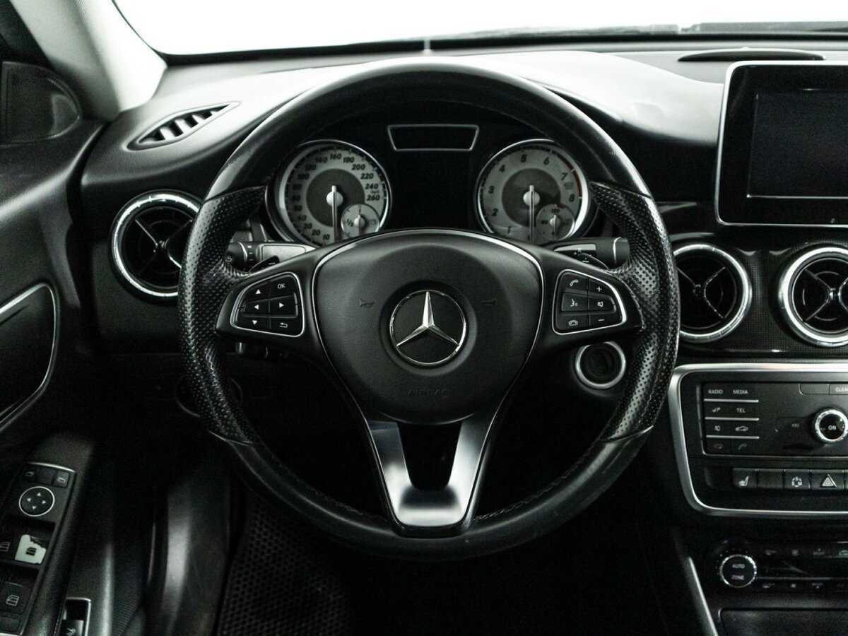 Б/У Мерседес-Бенц КЛА 2015 года. Фото: #17